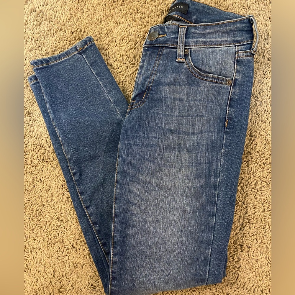 👖🪷Aeropostale • women’s skinny blue jeans • 0 short • EUC